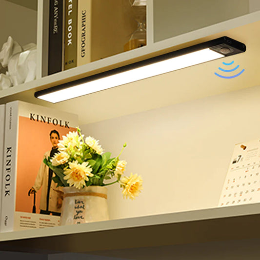 GlowSense™ - LED lamp with motion sensor - useful as a night light!
