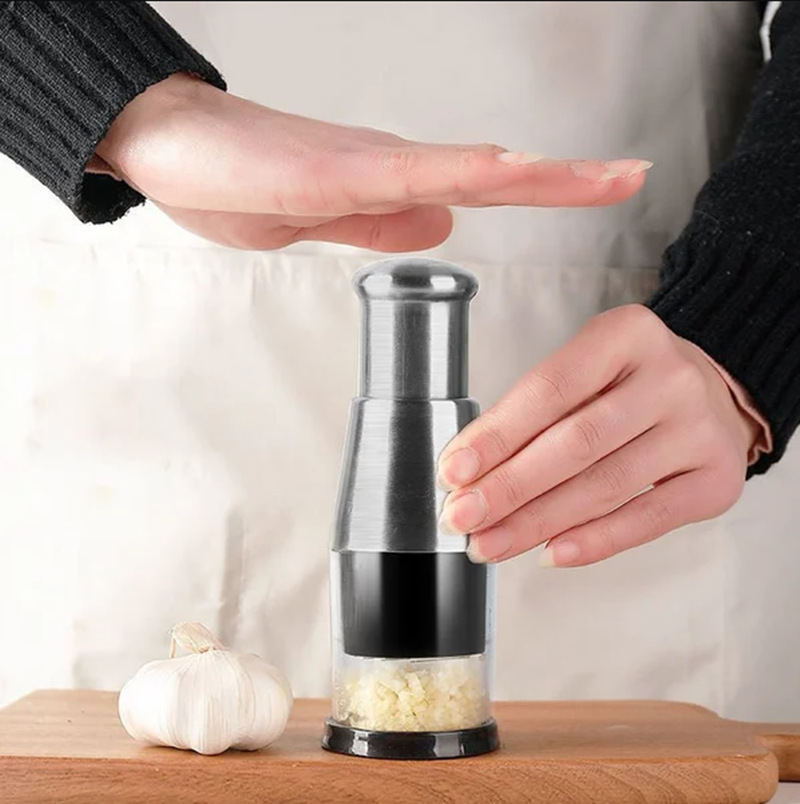 VeggiChopper™ | Manual grinding tool for vegetables and meat! - UpLivings
