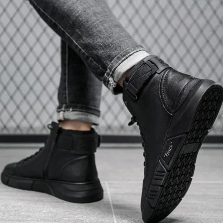 BlackBoots™ | Black handmade warm leather boots!